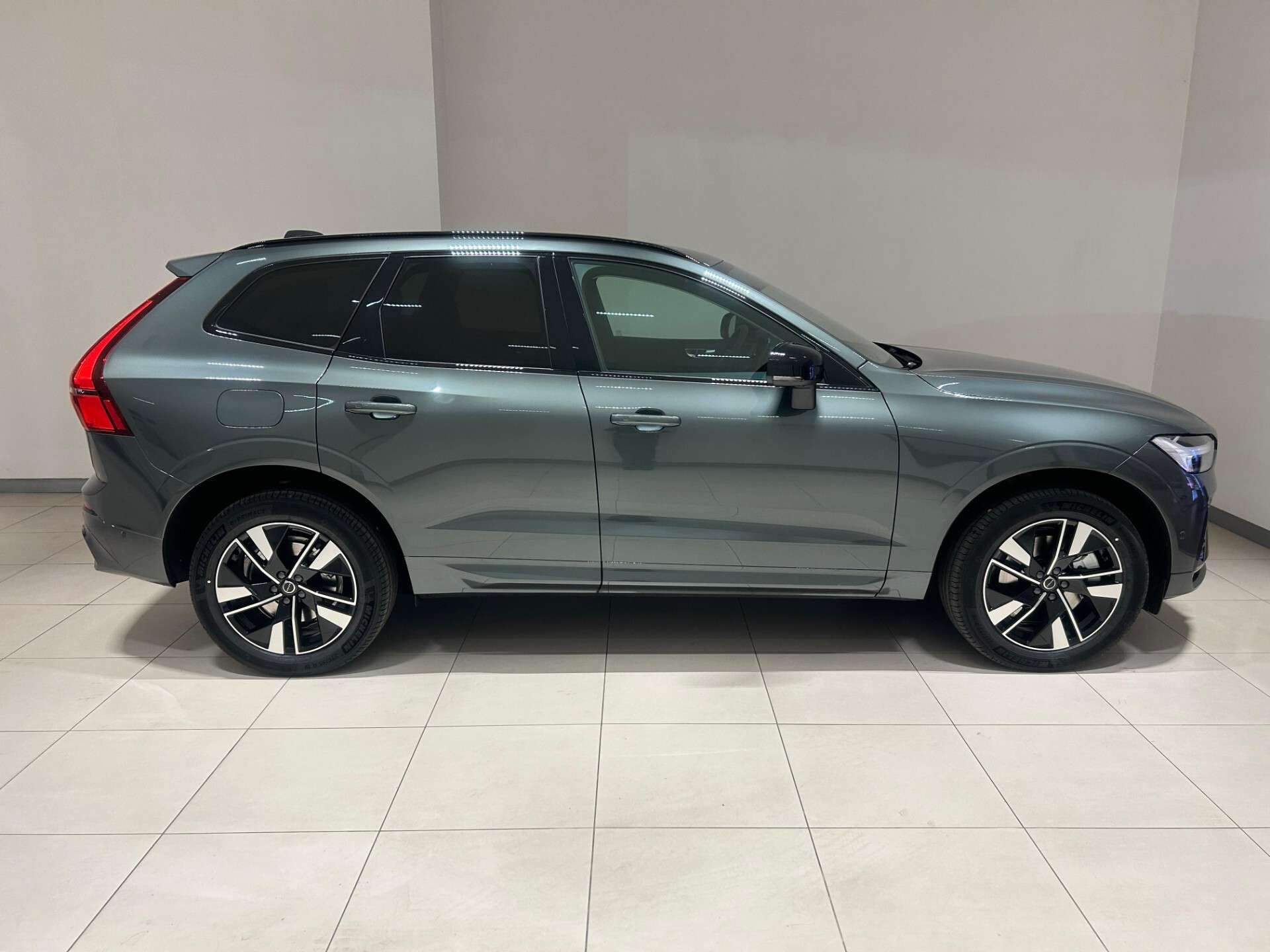 Volvo XC60 B5 AWD aut. Plus Dark *Anche Autocarro N1*
