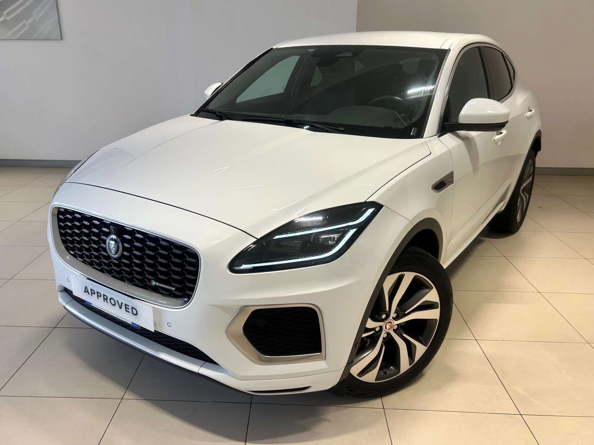 Jaguar E-Pace 2.0D 204CV AWD Auto R-Dynamic HSE PROMO 3,95%