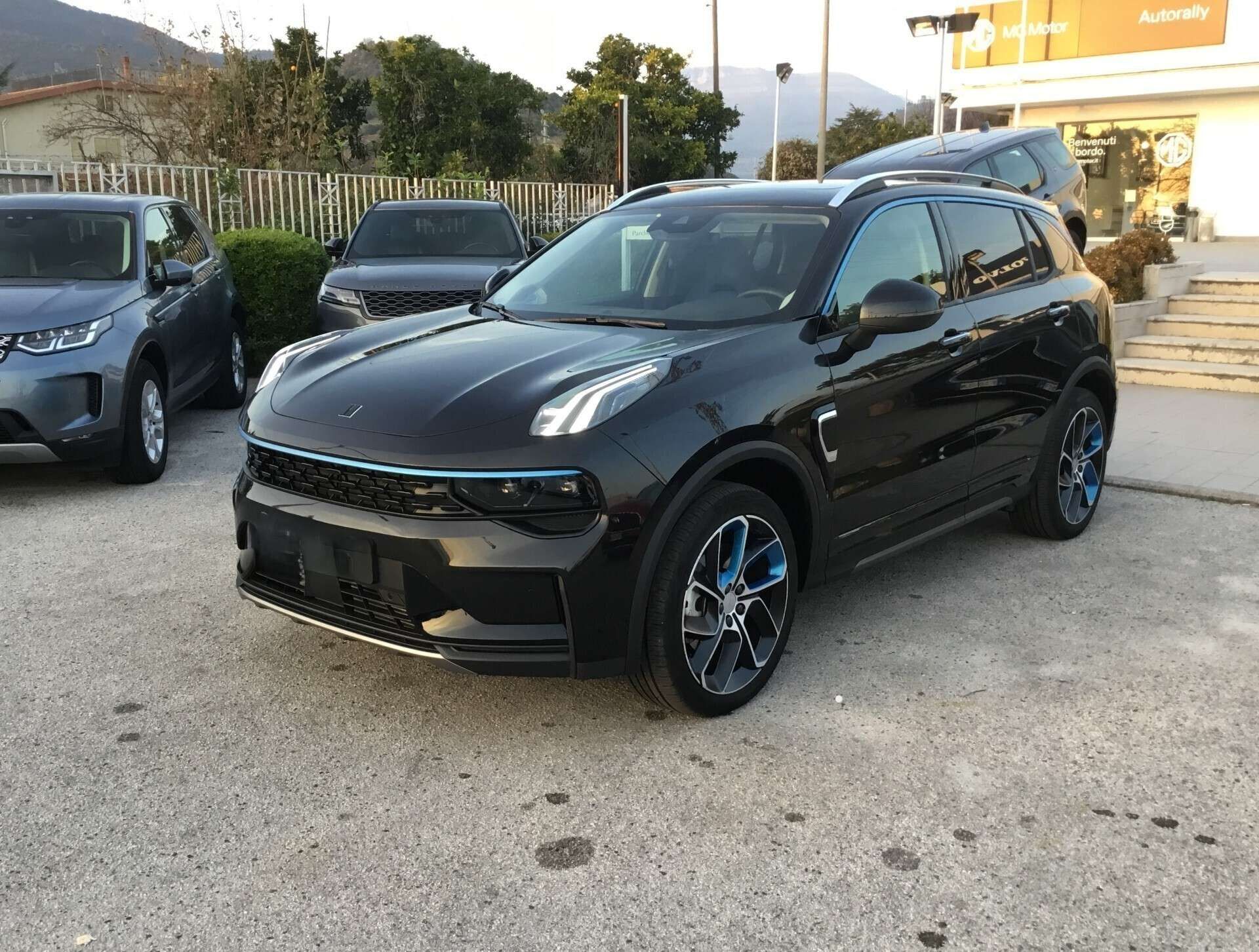 Lynk & Co 01 01 PHEV
