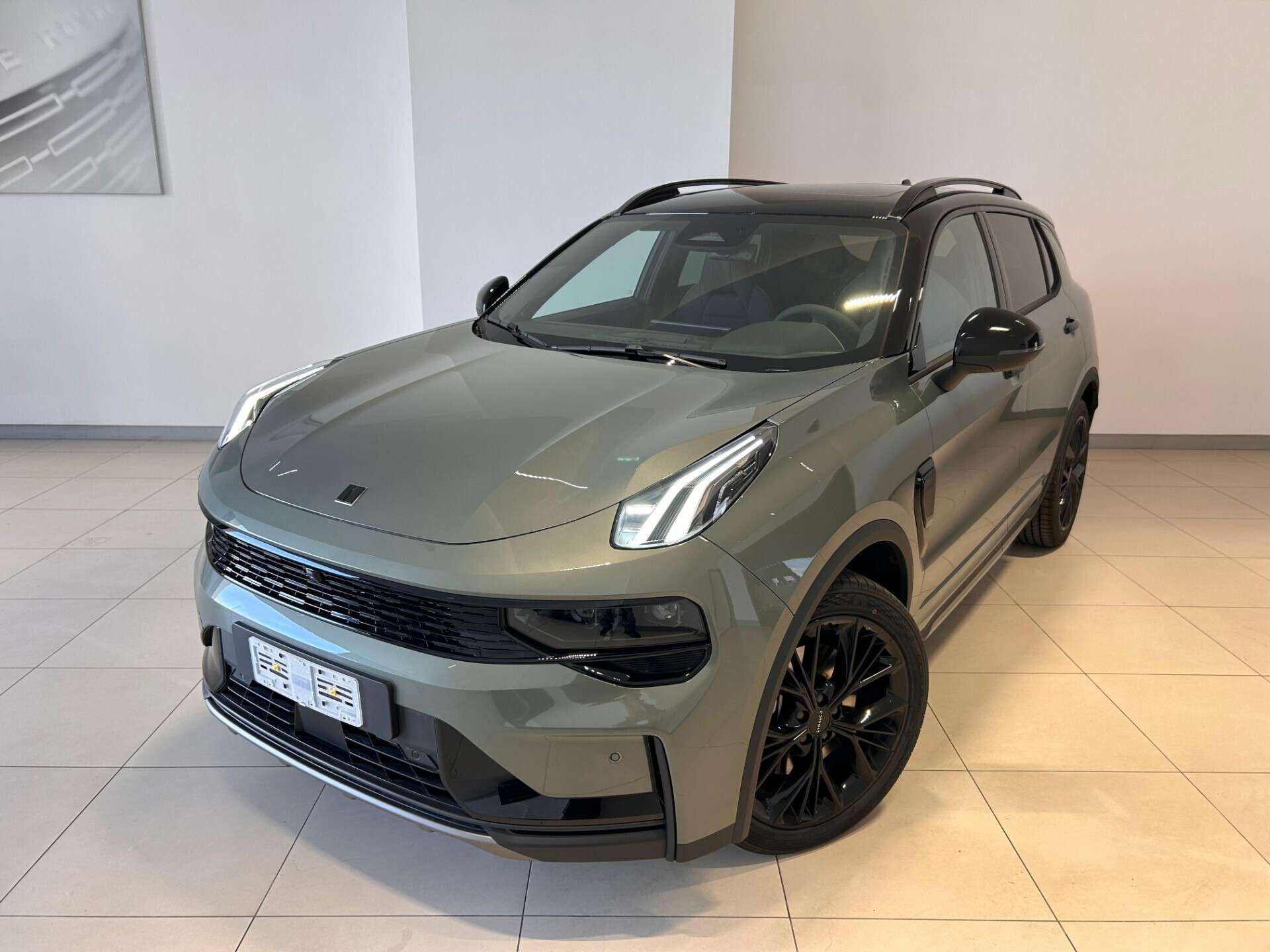 Lynk & Co 01 01 PHEV More
