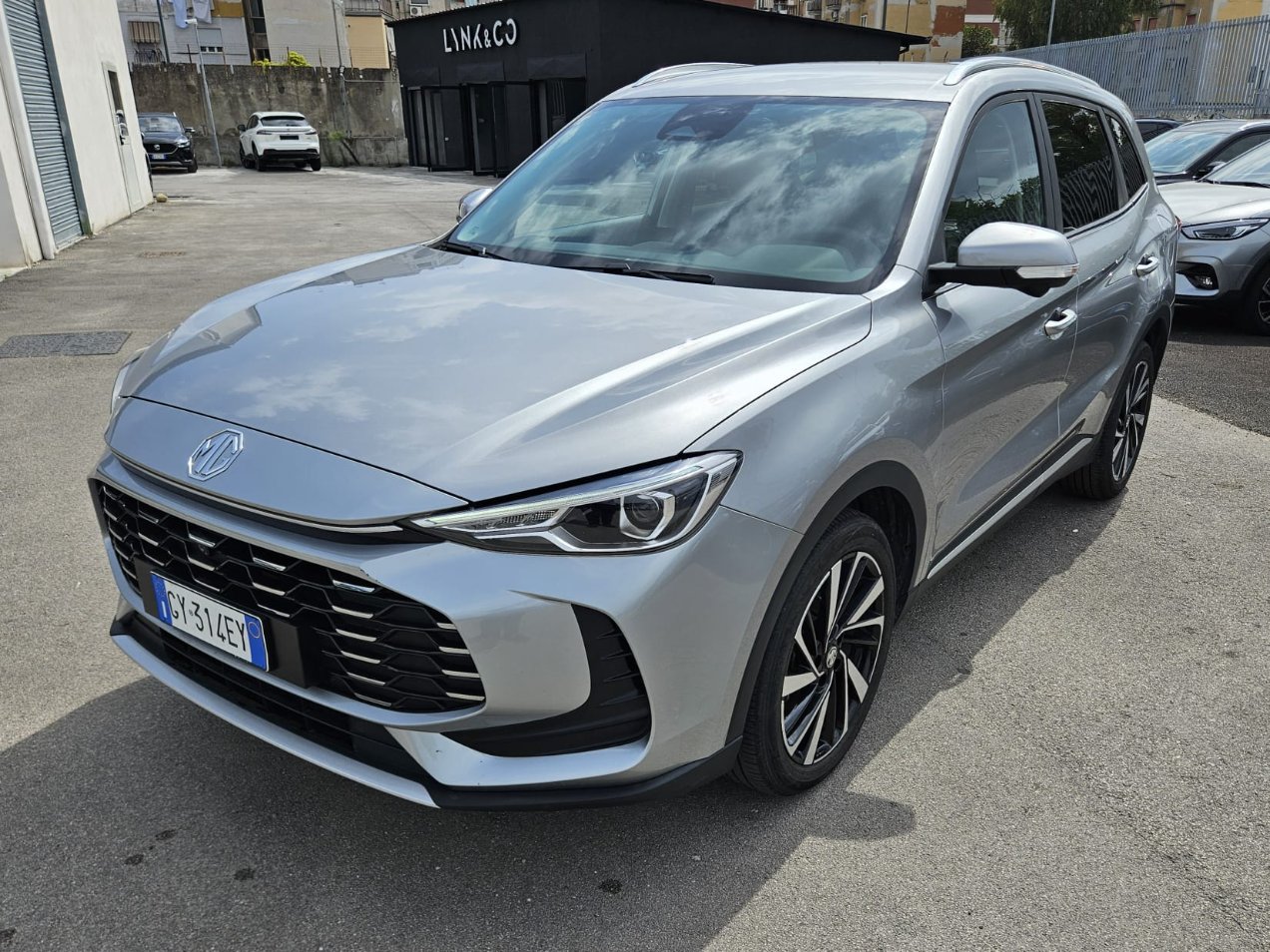 Mg ZS 1.5 hybrid+ Luxury auto *SENZA OBBLIGO DI FINANZIAMENTO*