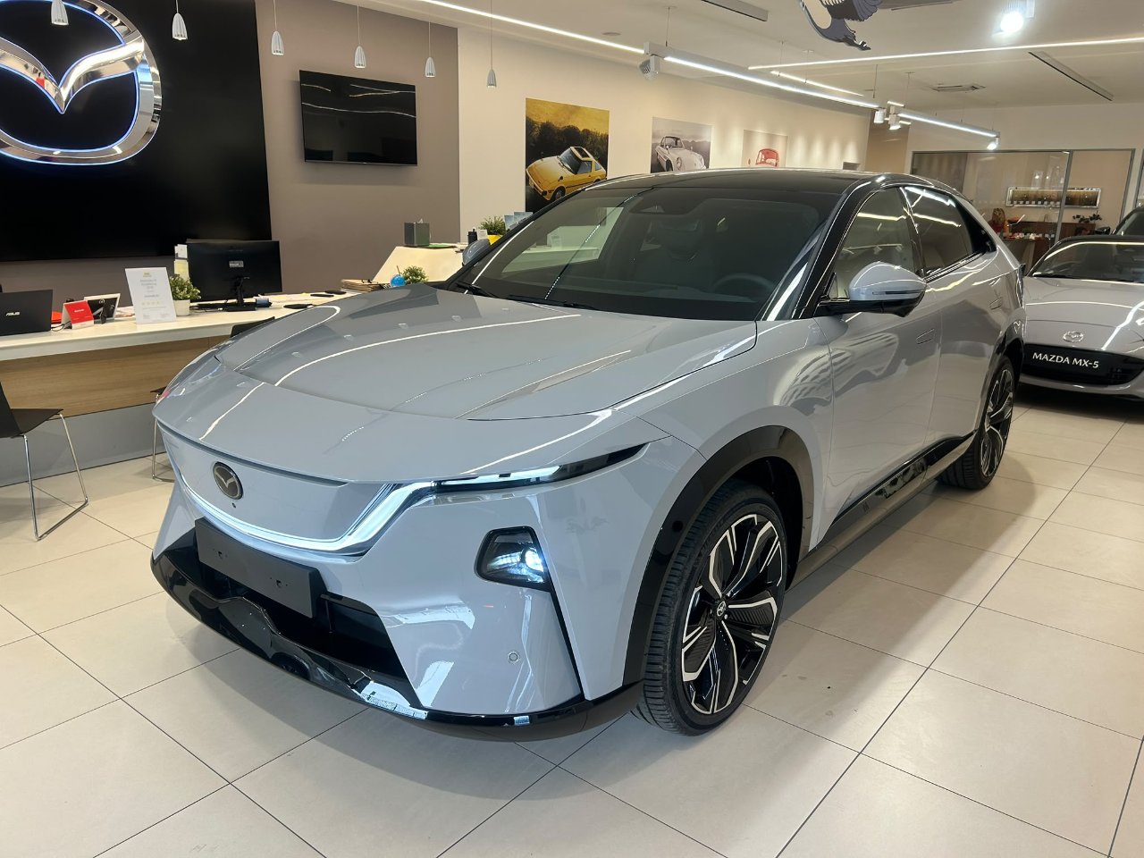 Mazda CX-6e Takumi *NOLEGGIO 538€*